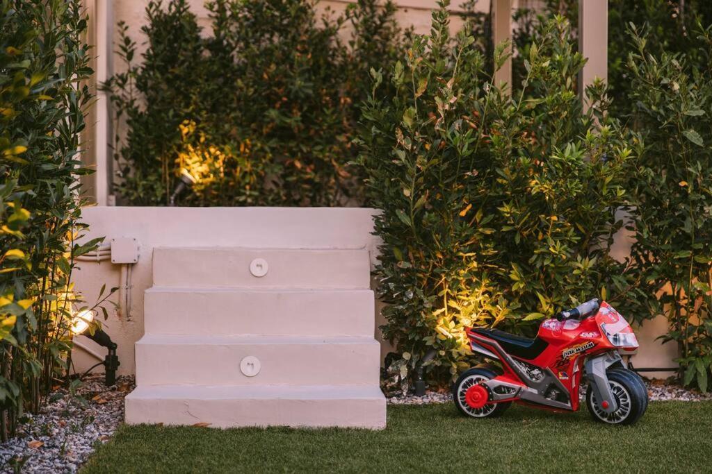 Diamond In Lagonissi With Pool & Garden Vila *