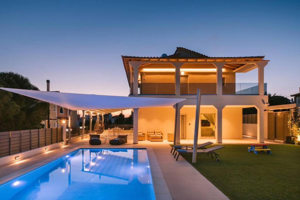 Diamond In Lagonissi With Pool & Garden
