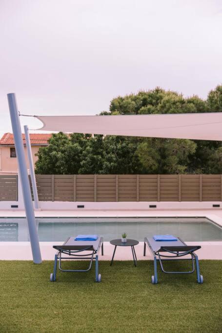 Villa Diamond In Lagonissi With Pool & Garden