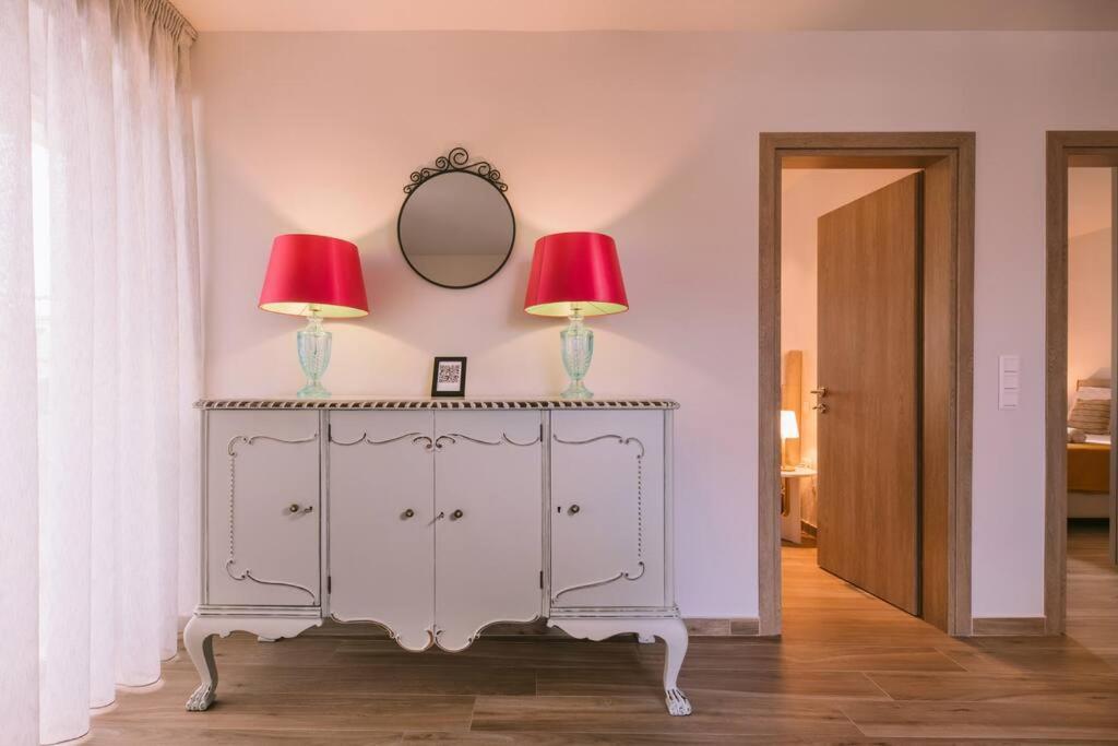 Diamond In Lagonissi With Pool & Garden Villa