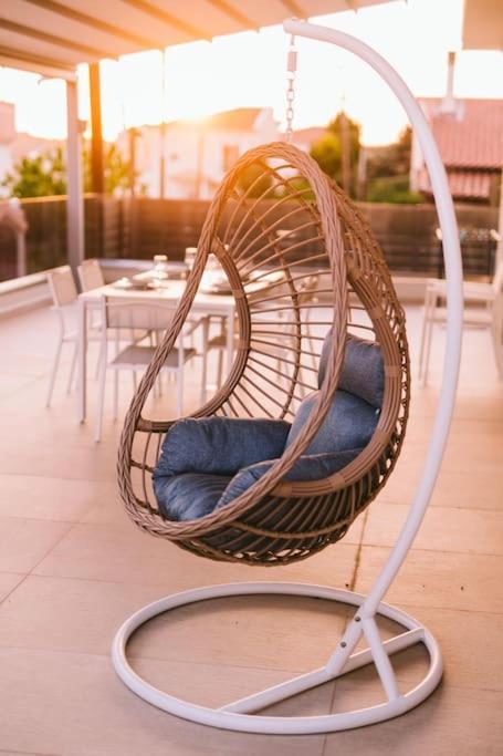 Vila Diamond In Lagonissi With Pool & Garden